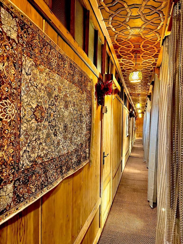 New Zealand Group Of Houseboats Hotell Srīnagar Exteriör bild